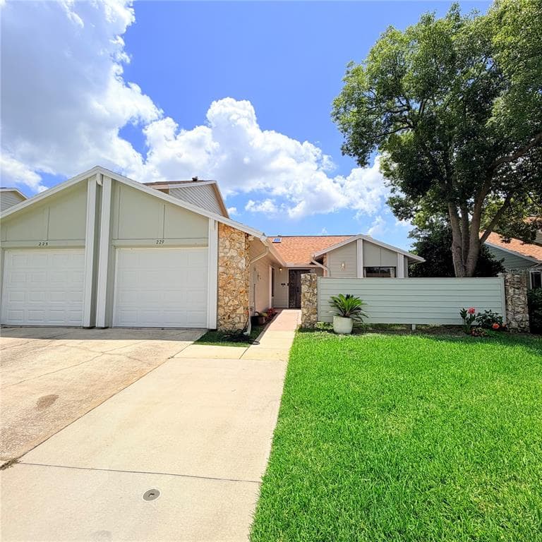 229 SURF SCOOTER DRIVE, DAYTONA BEACH, FL 32119