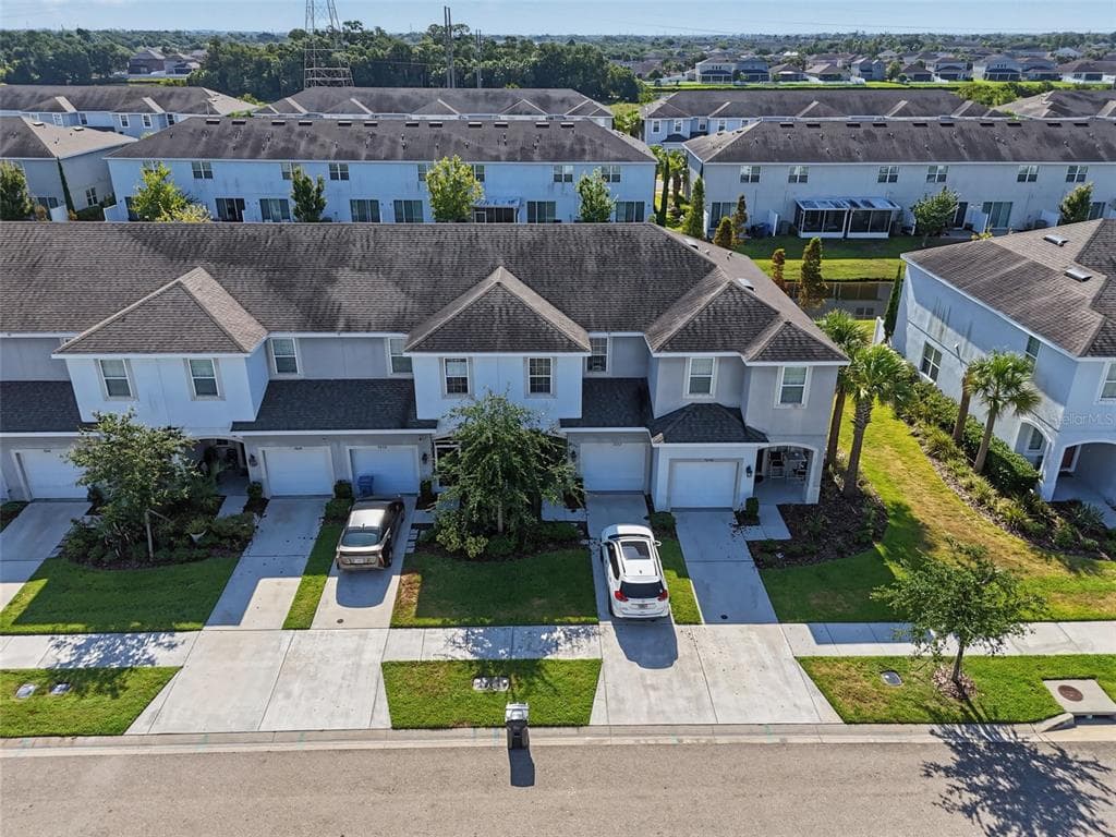 7052 SUMMER HOLLY PLACE, RIVERVIEW, FL 33578
