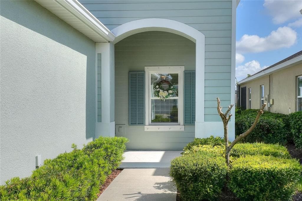13529 CIRCA CROSSING DRIVE, LITHIA, FL 33547