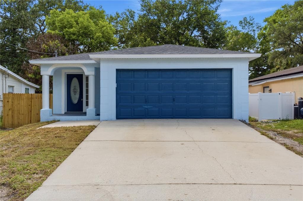 6812 LYMAN AVENUE, TAMPA, FL 33610