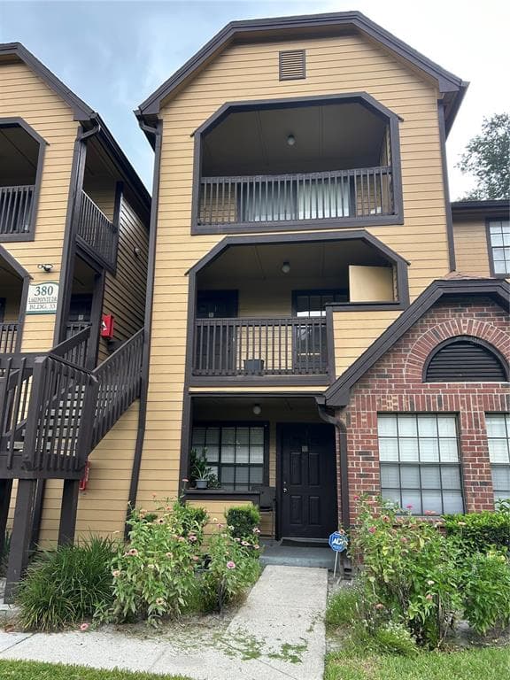 380 LAKEPOINTE DRIVE # 202, ALTAMONTE SPRINGS, FL 32701