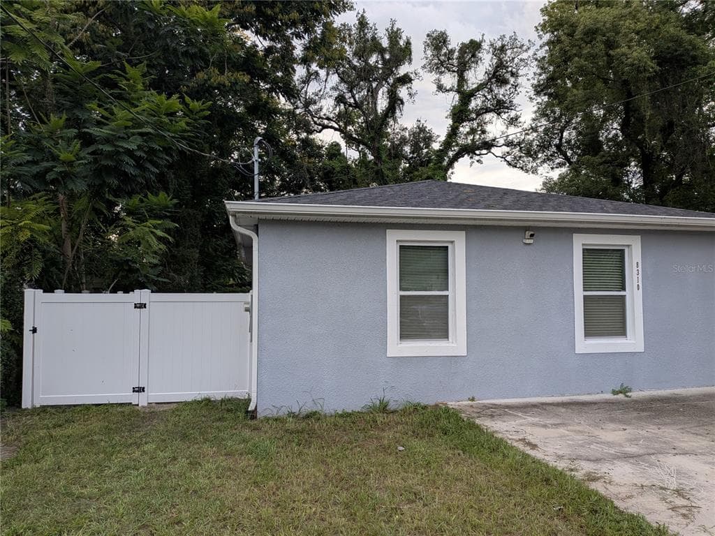 8310 N BROOKS STREET, TAMPA, FL 33604