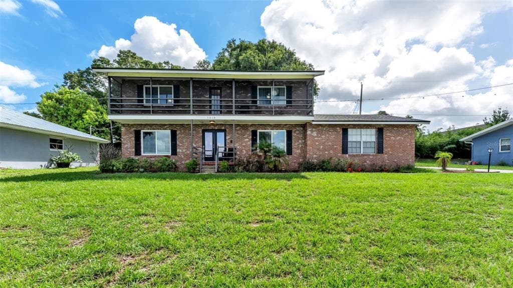 1218 LAKE ARIANA BOULEVARD, AUBURNDALE, FL 33823