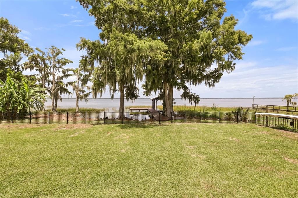 32749 LAKE EUSTIS DRIVE, TAVARES, FL 32778