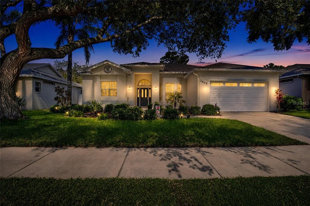 2409 DANA DRIVE, SAFETY HARBOR, FL 34695