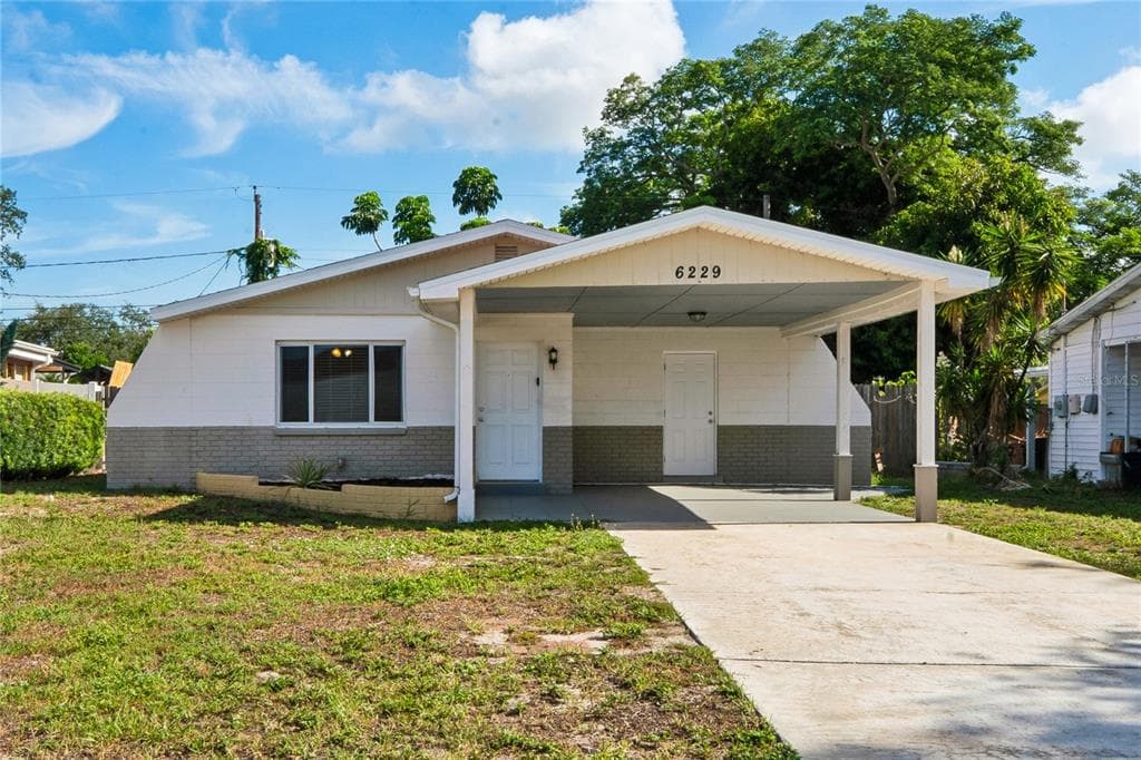 6229 50TH AVENUE N, ST PETERSBURG, FL 33709