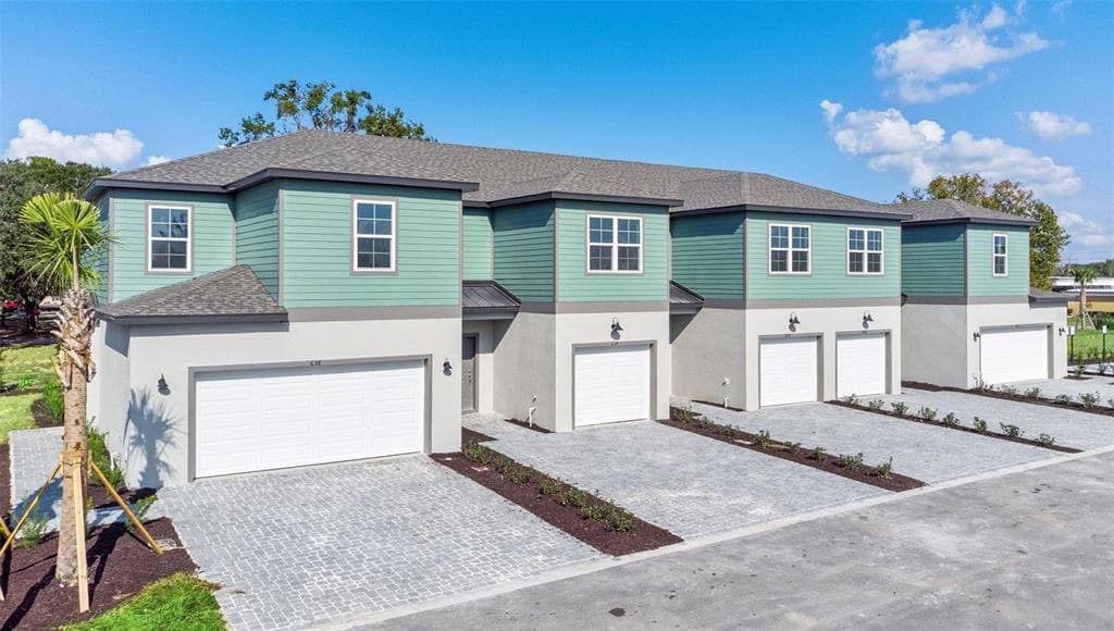 2294 RED PINE COURT, EUSTIS, FL 32726