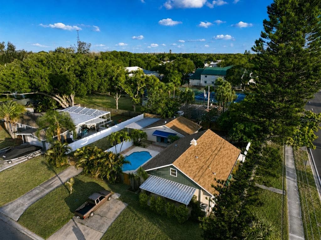 11298 73RD AVENUE N, SEMINOLE, FL 33772