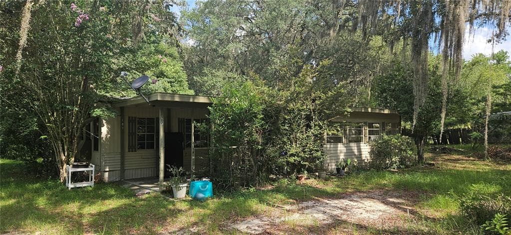 107 APACHE AVENUE, INTERLACHEN, FL 32148