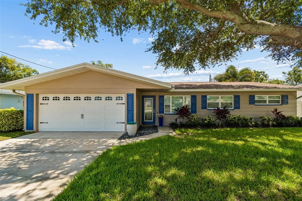 9045 RIDGE ROAD, SEMINOLE, FL 33772