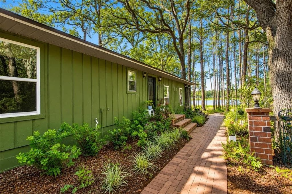 235 ASHLEY LAKE DRIVE, MELROSE, FL 32666