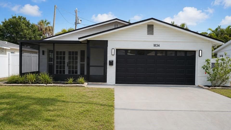 1834 NEW HAMPSHIRE AVENUE NE, ST PETERSBURG, FL 33703