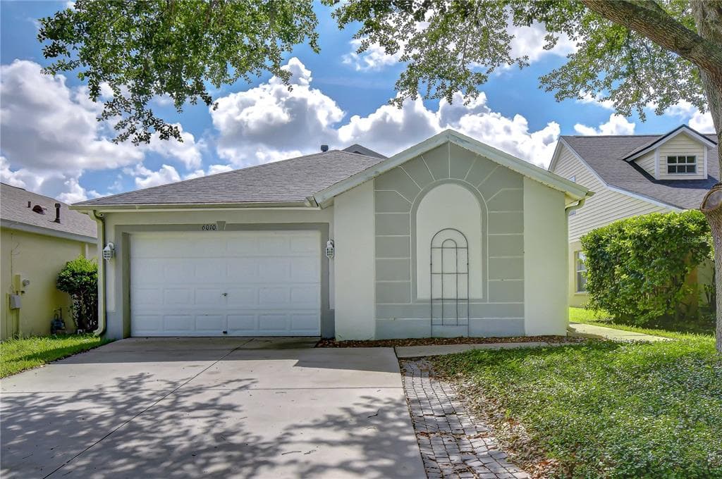 6010 SKYLARKCREST DRIVE, LITHIA, FL 33547