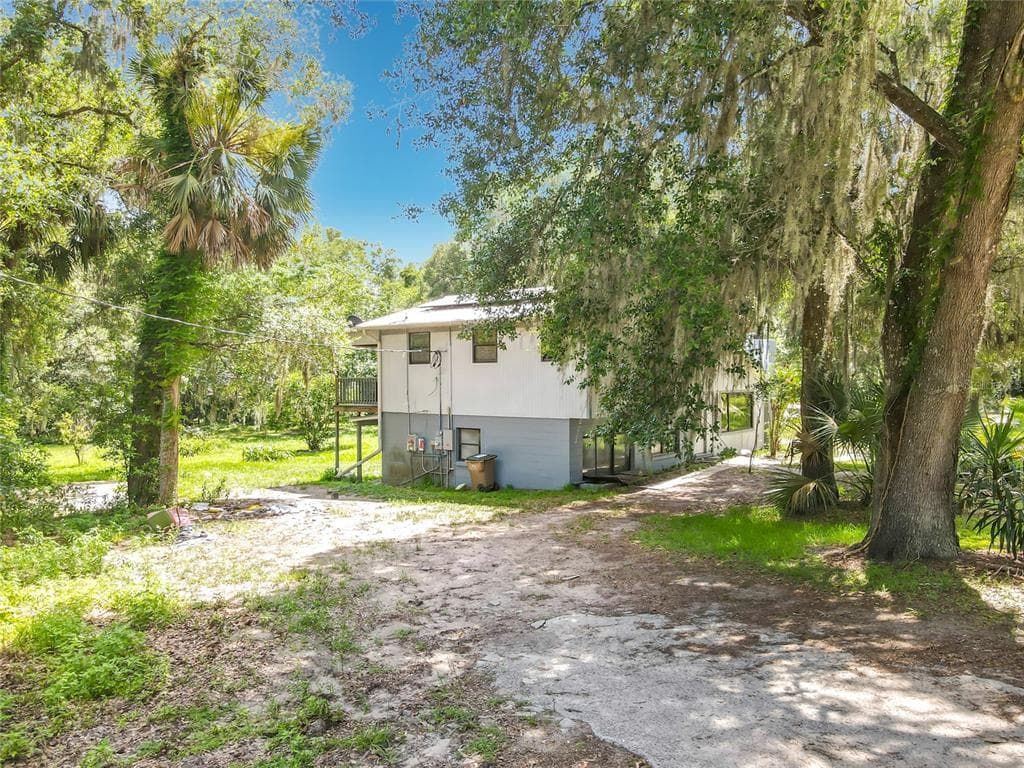 24930 AVENUE C, PAISLEY, FL 32767