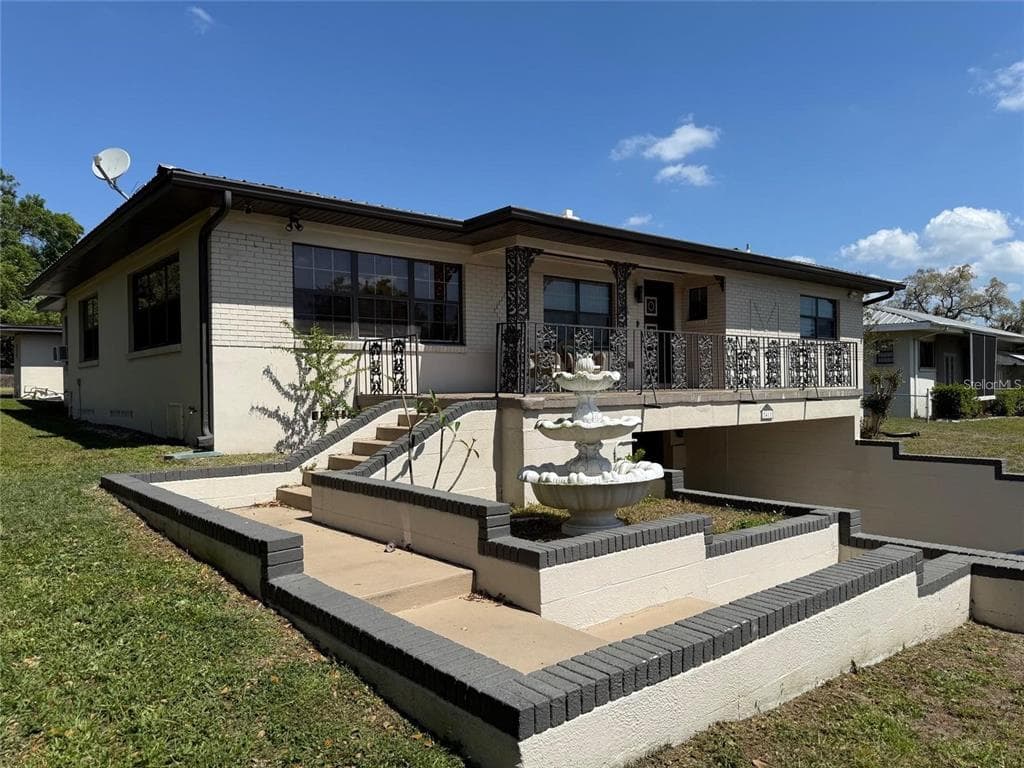 5418 RIVERHILLS DRIVE, TEMPLE TERRACE, FL 33617