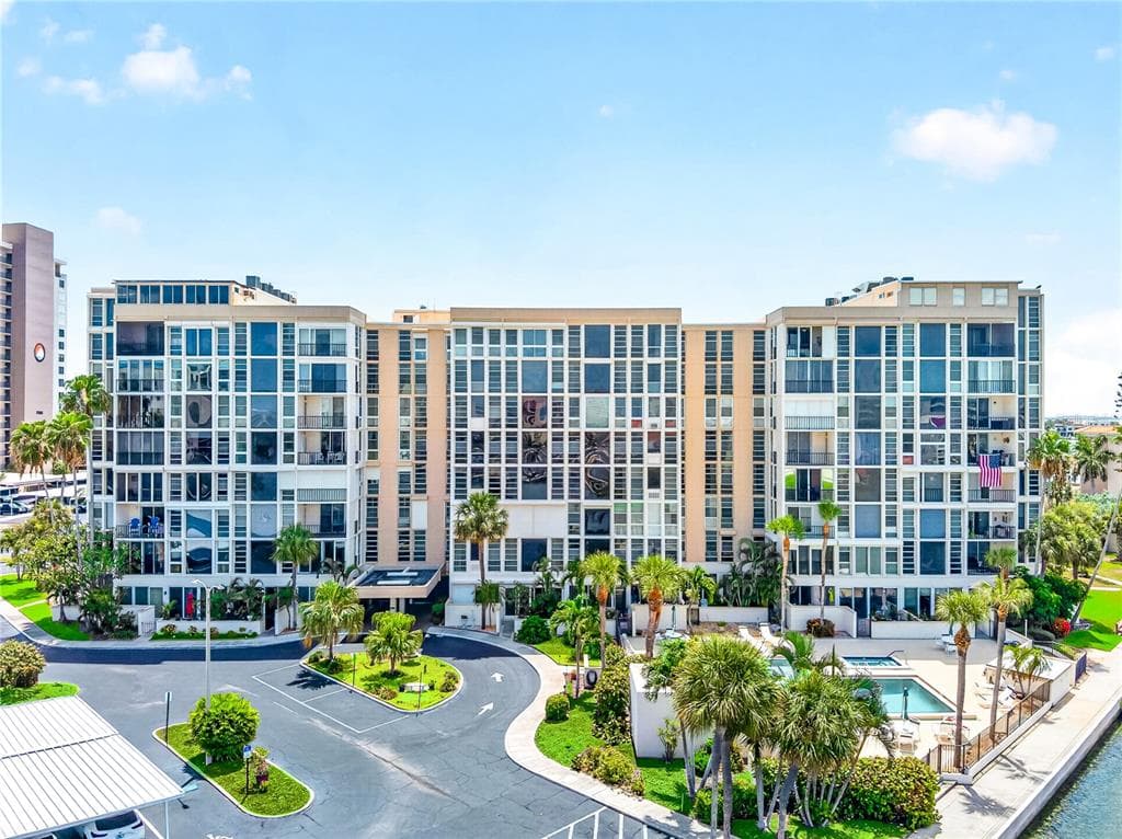 7400 SUN ISLAND DRIVE S # 203, SOUTH PASADENA, FL 33707