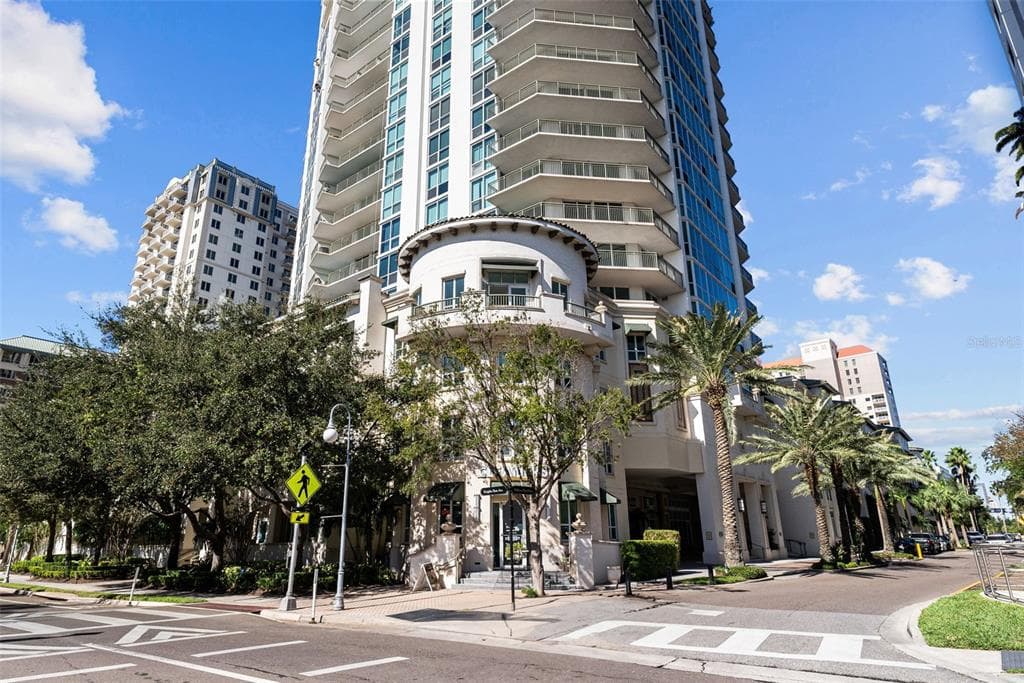 450 KNIGHTS RUN AVENUE # 405, TAMPA, FL 33602