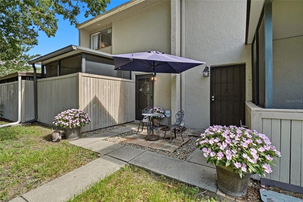 8003 JASMINE DRIVE # 8003, TAMPA, FL 33637
