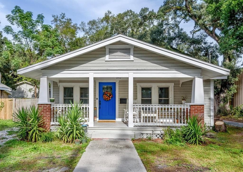 806 E HAMILTON AVENUE, TAMPA, FL 33604