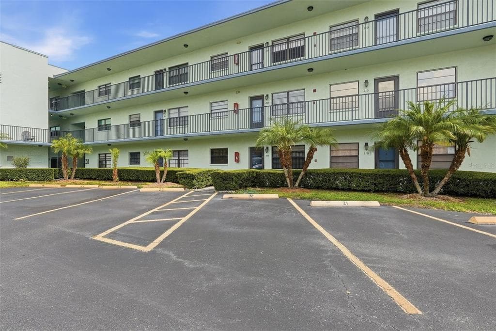 5973 TERRACE PARK DRIVE N # 109, ST PETERSBURG, FL 33709
