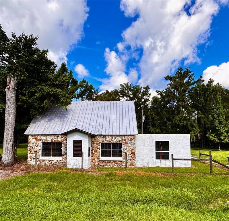 9499 TREIMAN BOULEVARD, WEBSTER, FL 33597