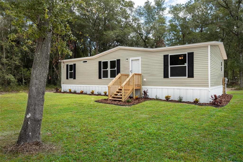 104 JACKSON AVENUE, INTERLACHEN, FL 32148