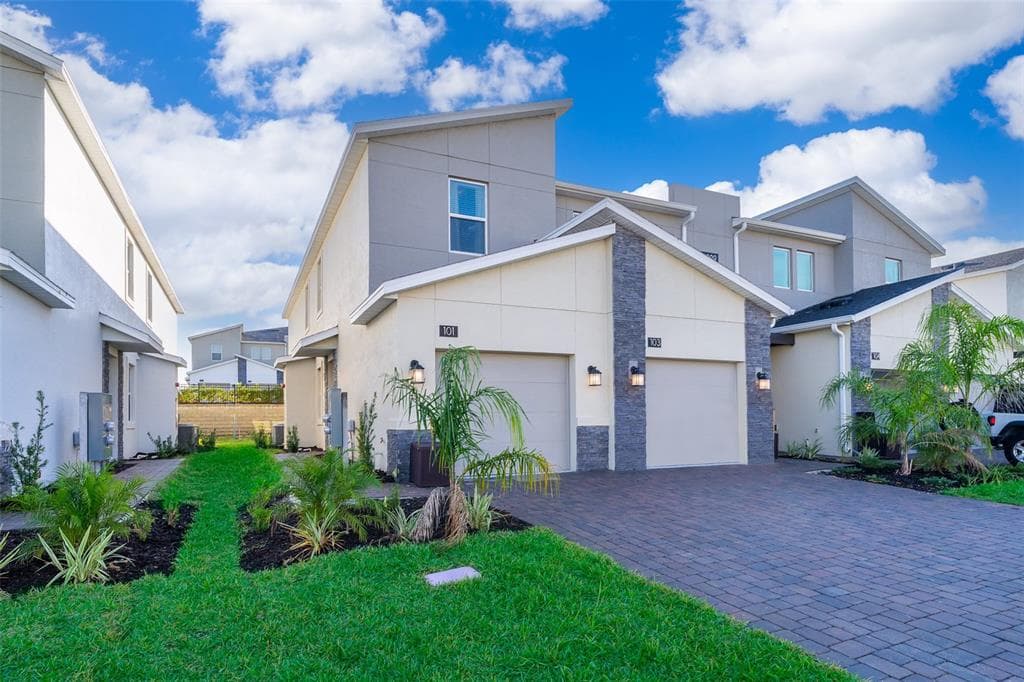 8889 CABOT CLIFFS DRIVE # 101, DAVENPORT, FL 33896