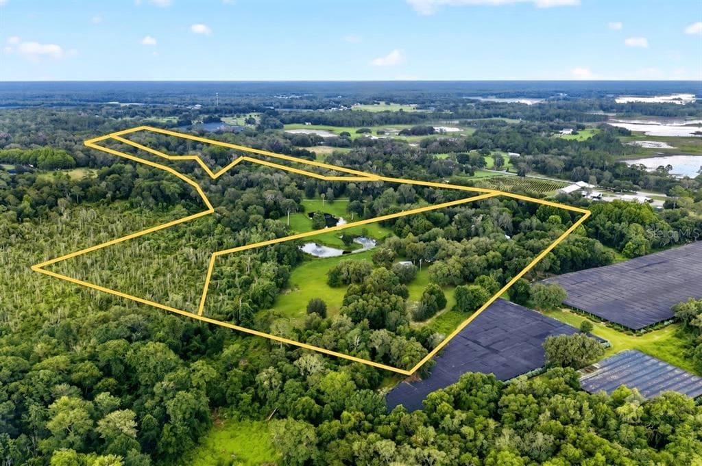 1980 LAKE HIRES ROAD, DE LEON SPRINGS, FL 32130