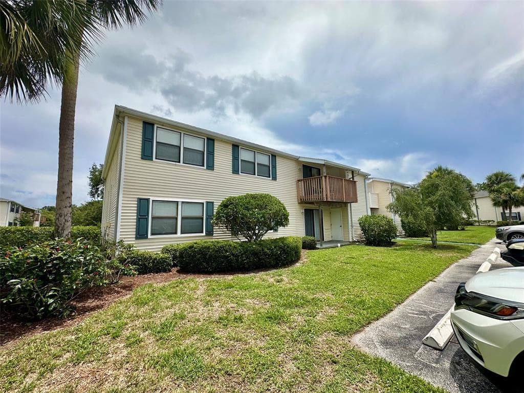 135 HUNTER LAKE DRIVE # F, OLDSMAR, FL 34677
