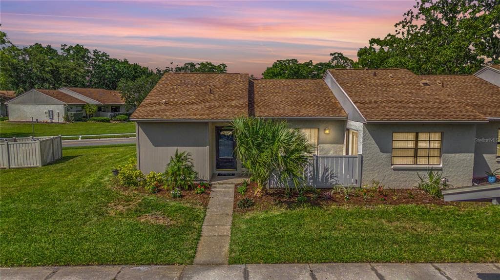 75 POOLE PLACE, OLDSMAR, FL 34677