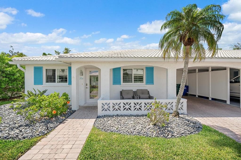 706 SPANISH DRIVE S, LONGBOAT KEY, FL 34228