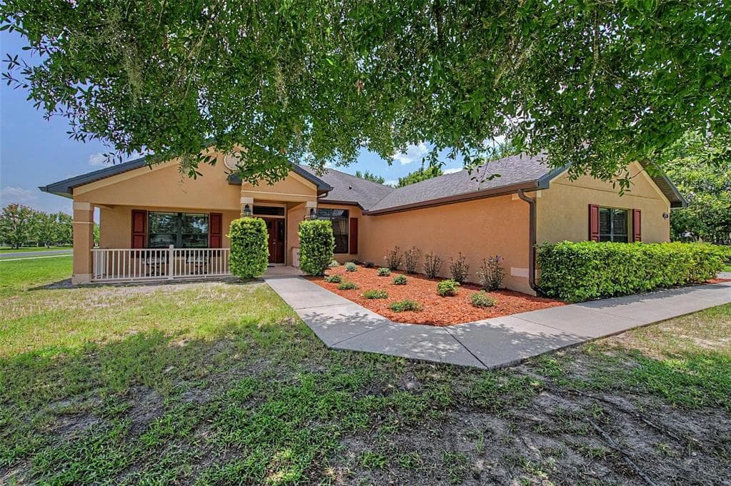 27928 AUSTIN WOODS DRIVE, DADE CITY, FL 33525