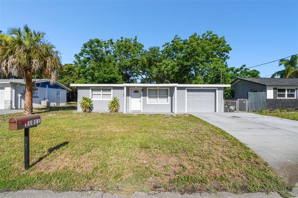 11011 PICKERING LANE, PORT RICHEY, FL 34668