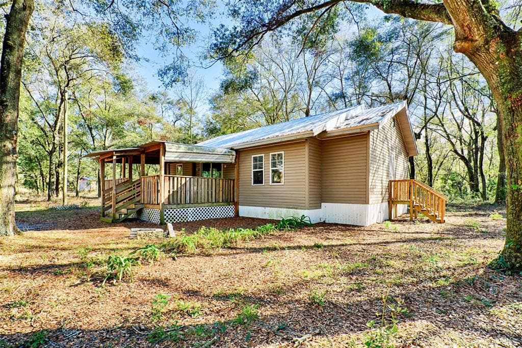 300 S US HIGHWAY 129, BELL, FL 32619