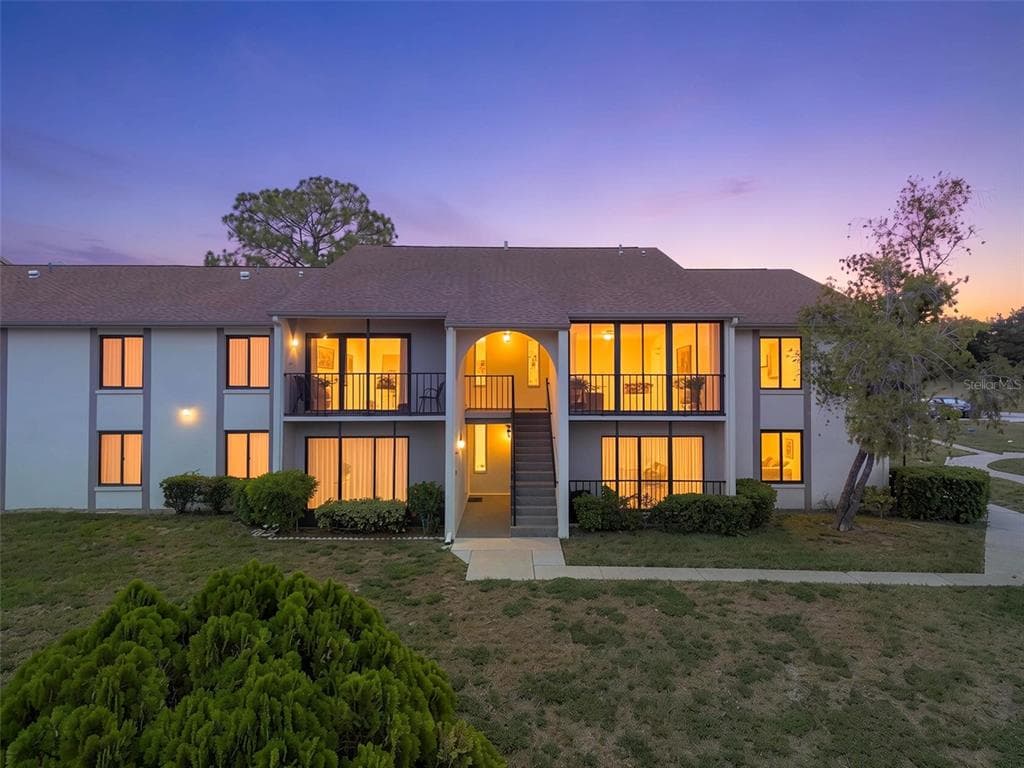 1882 PINE RIDGE WAY W # C2, PALM HARBOR, FL 34684