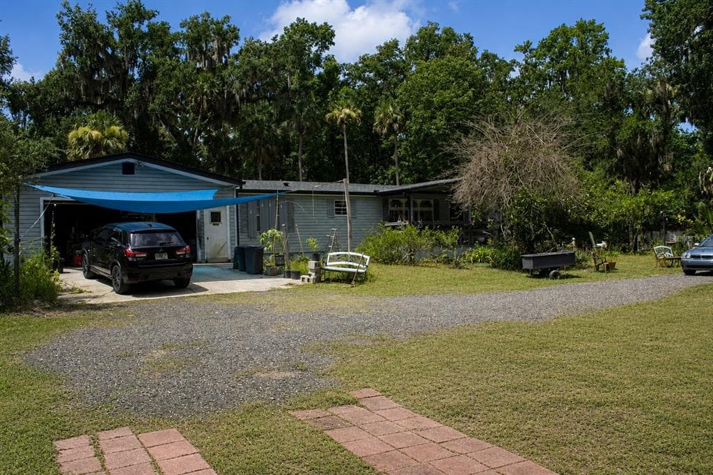 335 STACY GROVE RD , ROAD, OAK HILL, FL 32759
