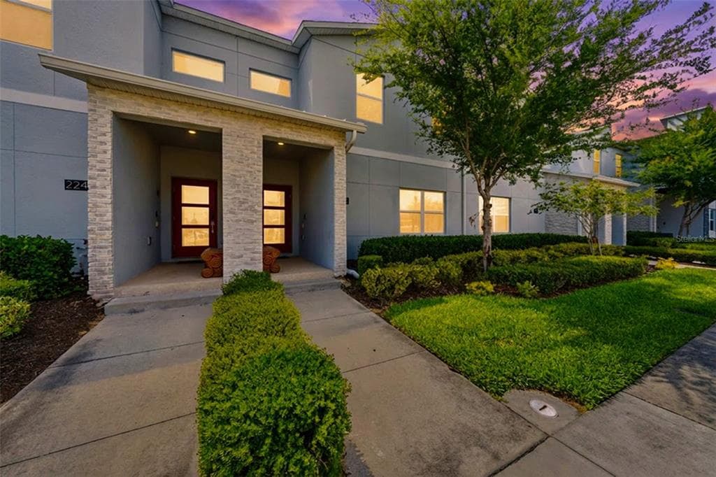 218 OCEAN COURSE AVENUE, DAVENPORT, FL 33896