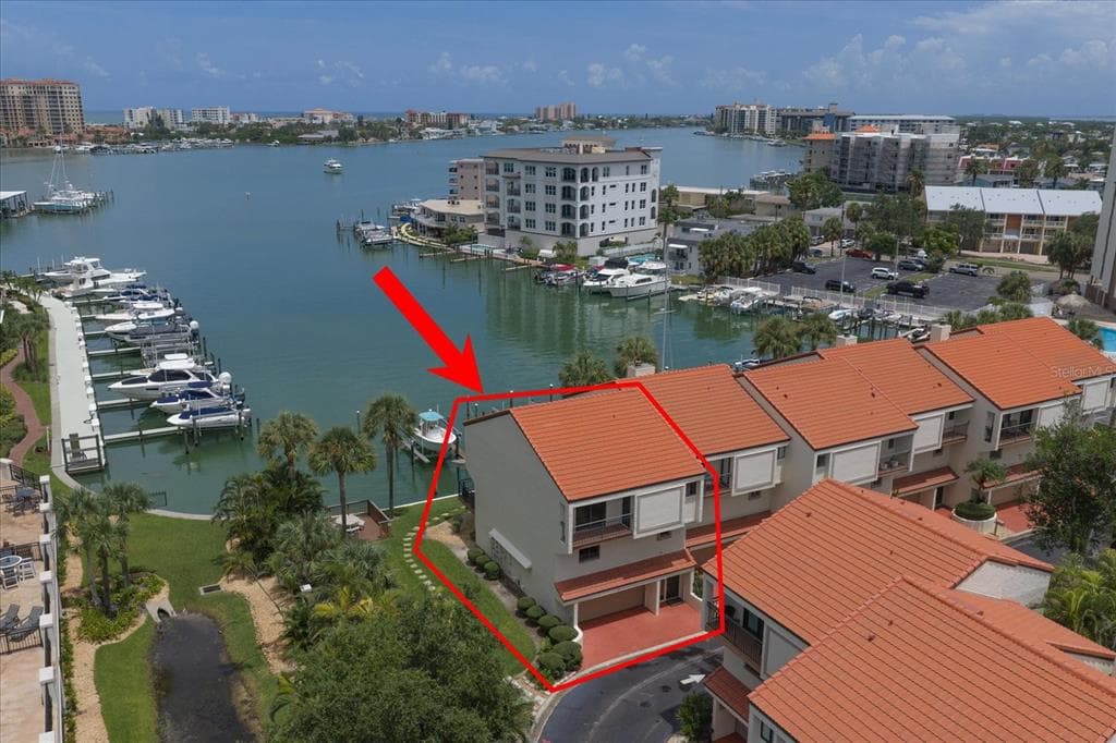 240 WINDWARD PSGE # 401, CLEARWATER BEACH, FL 33767