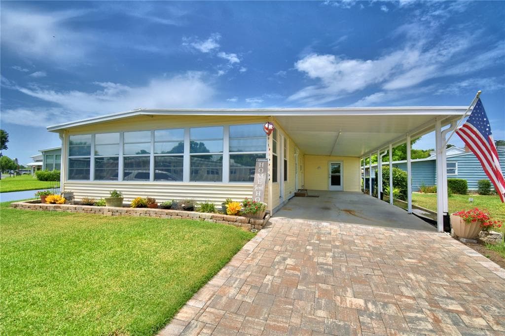 151 HOLIDAY LANE, AUBURNDALE, FL 33823