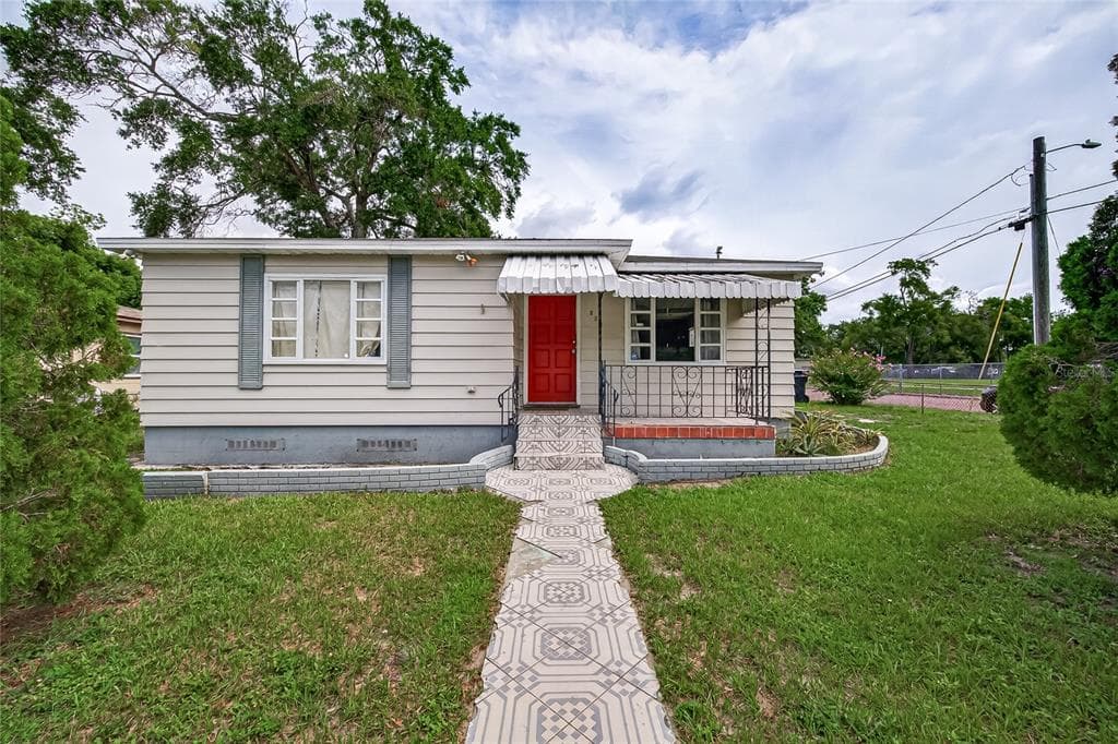 804 E FLORA STREET, TAMPA, FL 33604