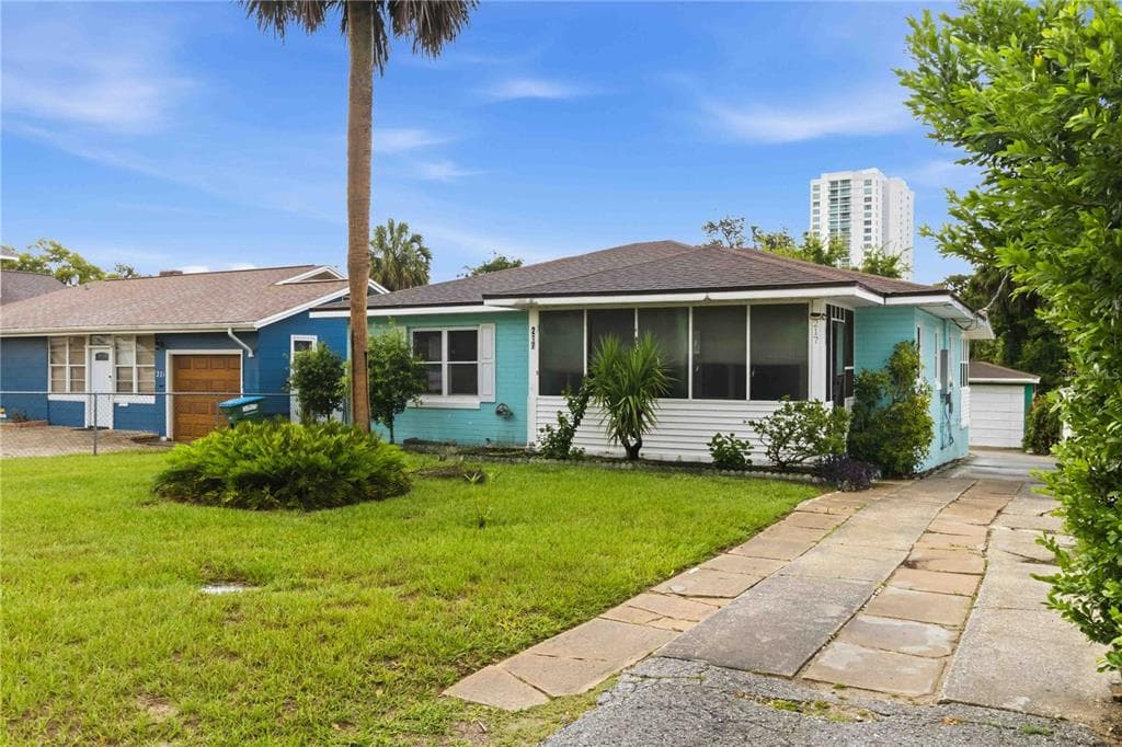217 DAYTONA AVENUE, HOLLY HILL, FL 32117