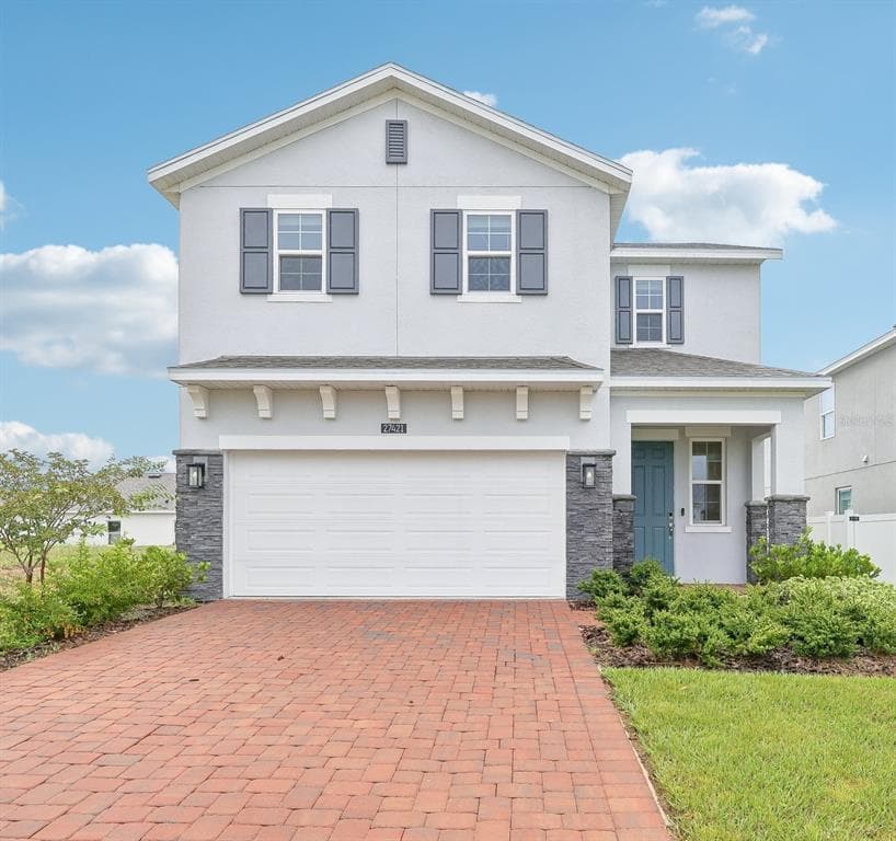 27421 BLACK KITE AVENUE, HOWEY IN THE HILLS, FL 34737
