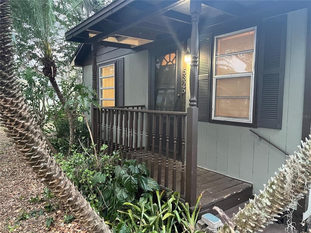 5325 LIME AVENUE, SEFFNER, FL 33584