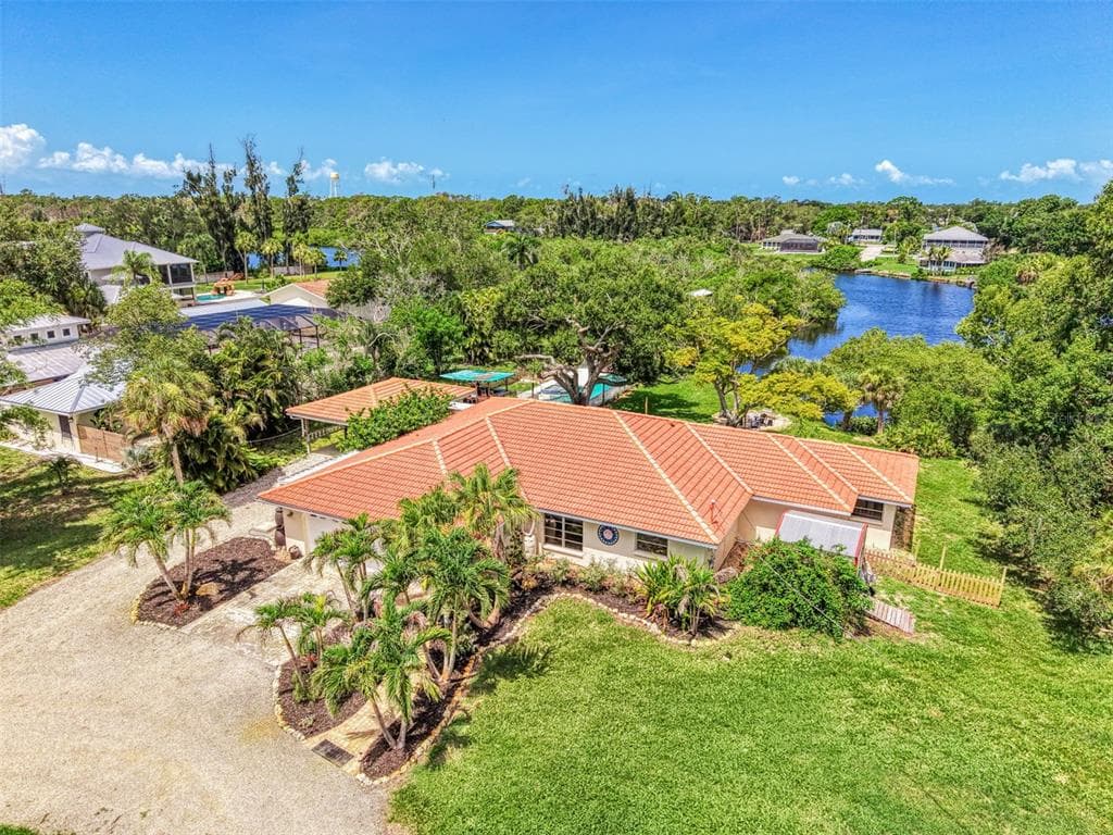 140 S OXFORD DRIVE, ENGLEWOOD, FL 34223
