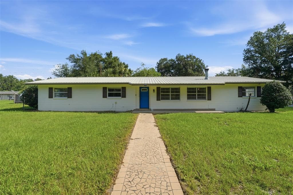 22526 SE 62ND AVENUE, HAWTHORNE, FL 32640