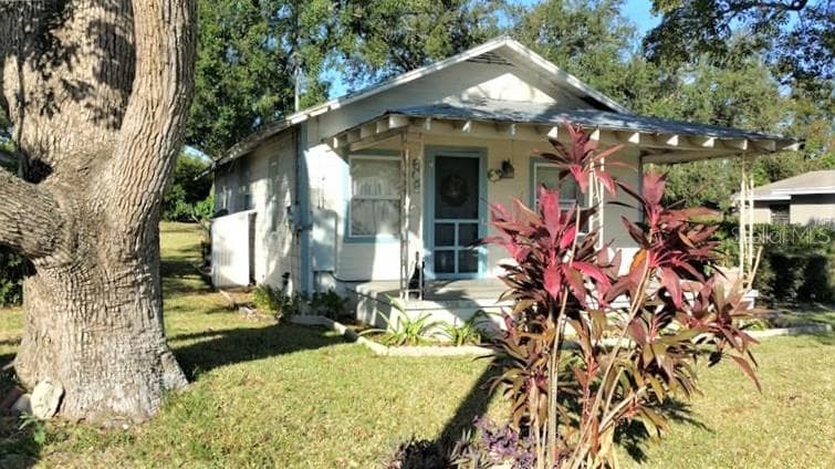 608 LEMON STREET, AUBURNDALE, FL 33823