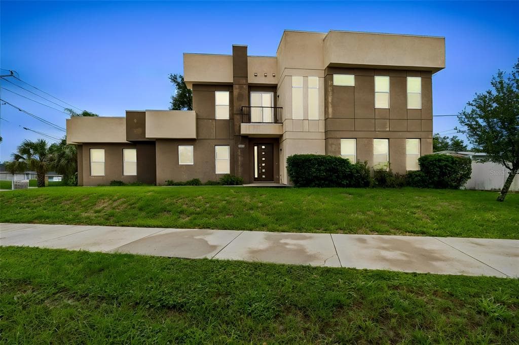 8528 PATSY STREET, TAMPA, FL 33615