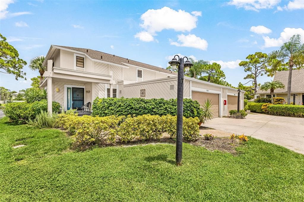 7917 PINEGROVE COURT # 1, SARASOTA, FL 34238