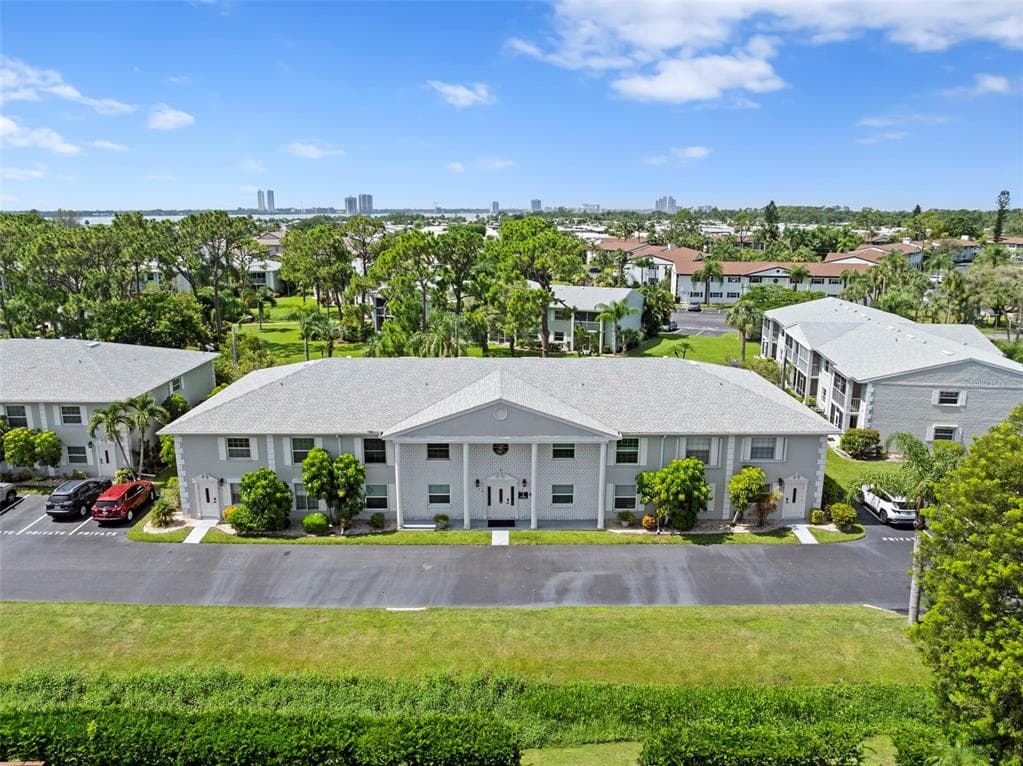 7104 NANTUCKET CIRCLE # 3, NORTH FORT MYERS, FL 33917
