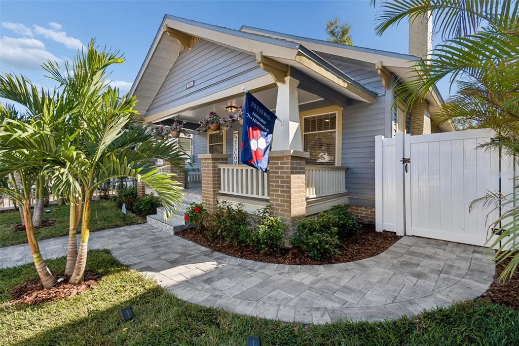 322 11TH AVENUE N, ST PETERSBURG, FL 33701